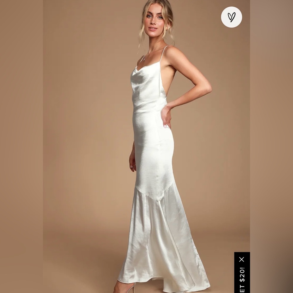 Elliatt Aisle Wedding Dress XL